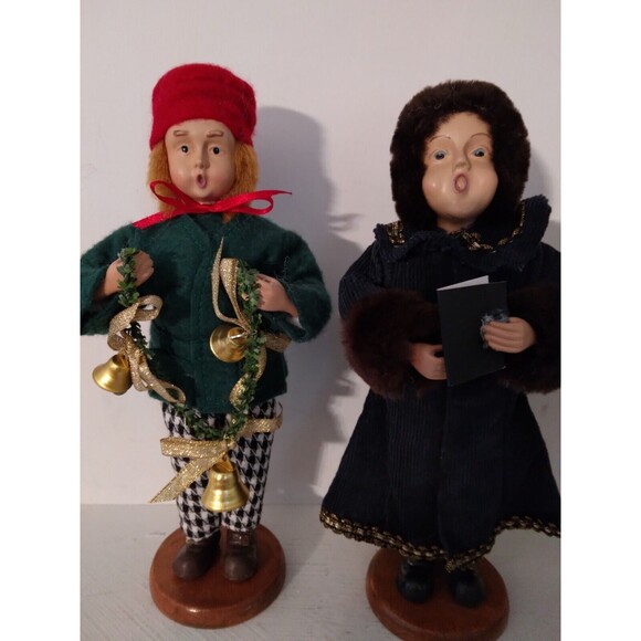 Vintage Christmas Carolers  9" Figurines Set of 3 with Wood Base - Picture 3 of 7